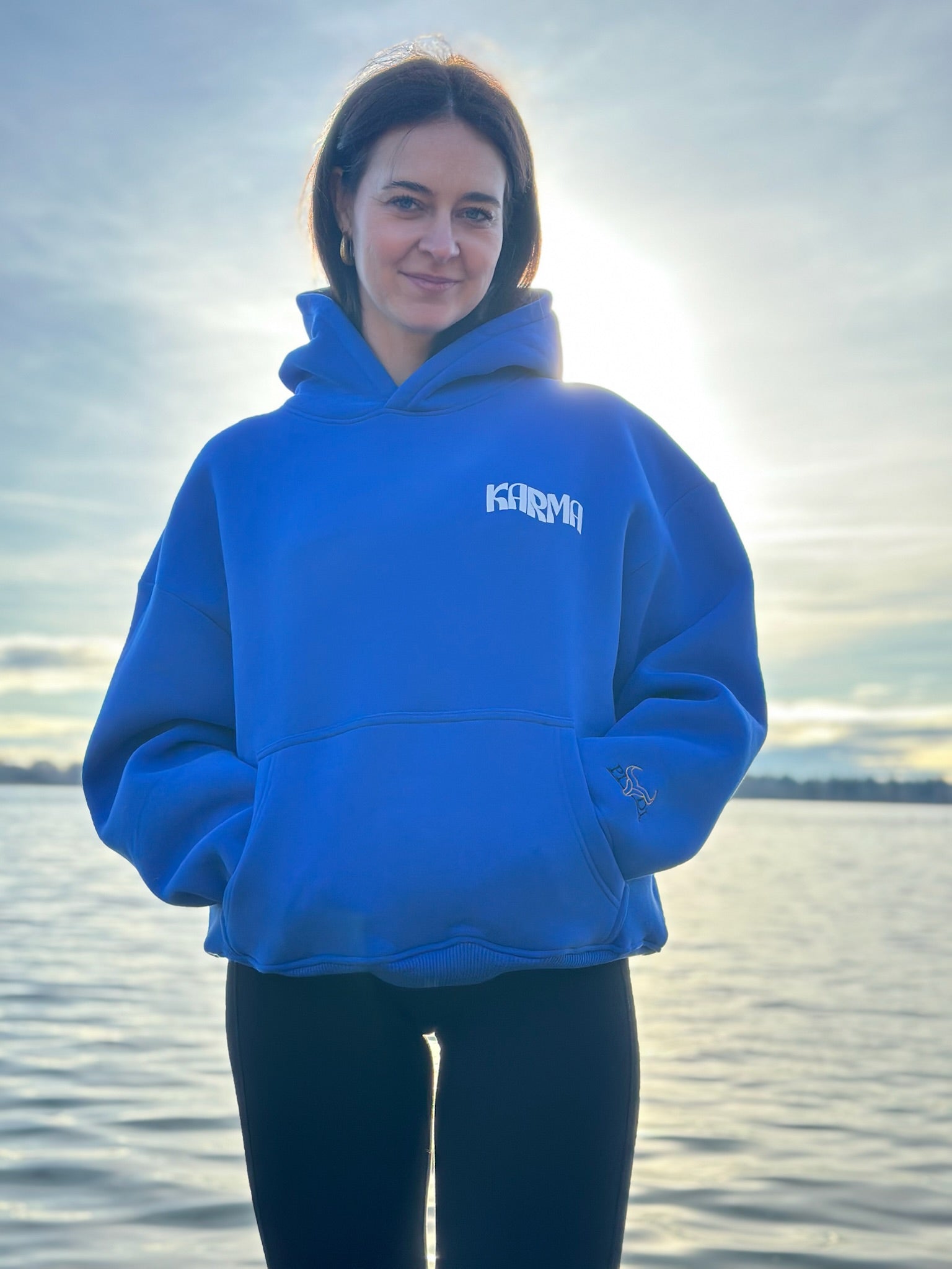 KARMA HOODIE BLAU